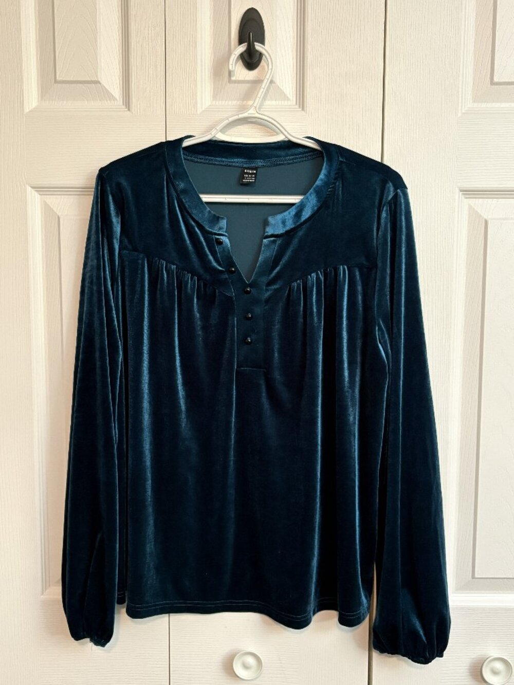 NWT Shein Velvet Long Sleeved Blouse